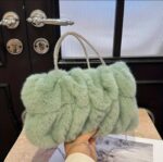 Çıkarılabilir Askı & Manyetik Kapatma Özellikli Peluş Çanta - Görsel 2
