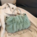 Çıkarılabilir Askı & Manyetik Kapatma Özellikli Peluş Çanta - Görsel 4